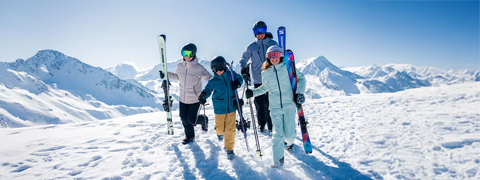 Familienvorteil mit SKiSET Gutschein – zusätzlich 5 % ab 4 Skipacks