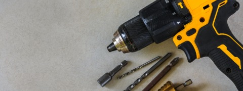 Gratis-Geschenk zu deiner DEWALT Bestellung mit dem Conrad Gutschein