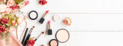 Gratis Bag mit 6 Beauty-Highlights durch diesen Douglas Gutschein